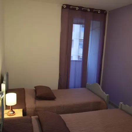 Les Mimosees Apartment *